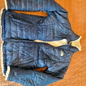 North Face dark blue reversible Mossbud Coat / Jacket.  Girls 14/16.